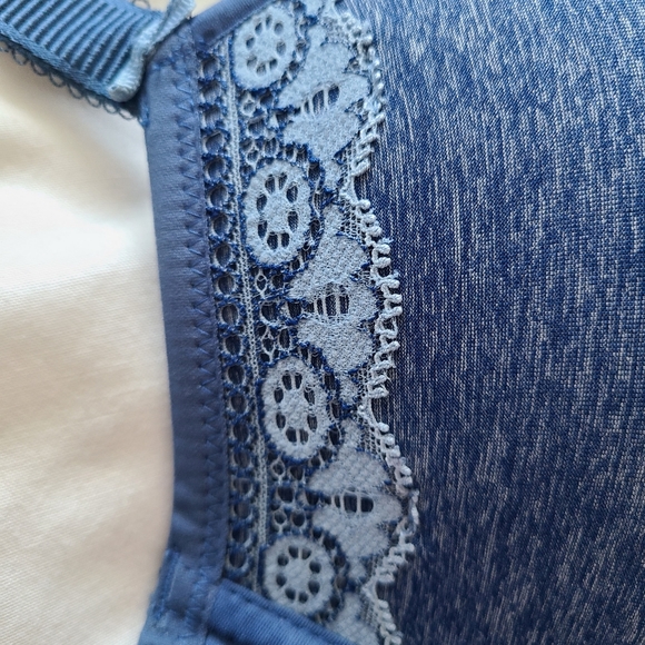 Freya CONVERTIBLE Underwired Moulded Plunge Bra (UK size: 30F) - Picture 5 of 11